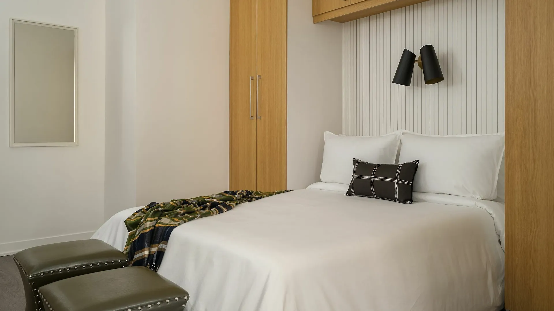 דירות מונטריאול Artsy 1Br In Quartier Des Spectacles By Sonder